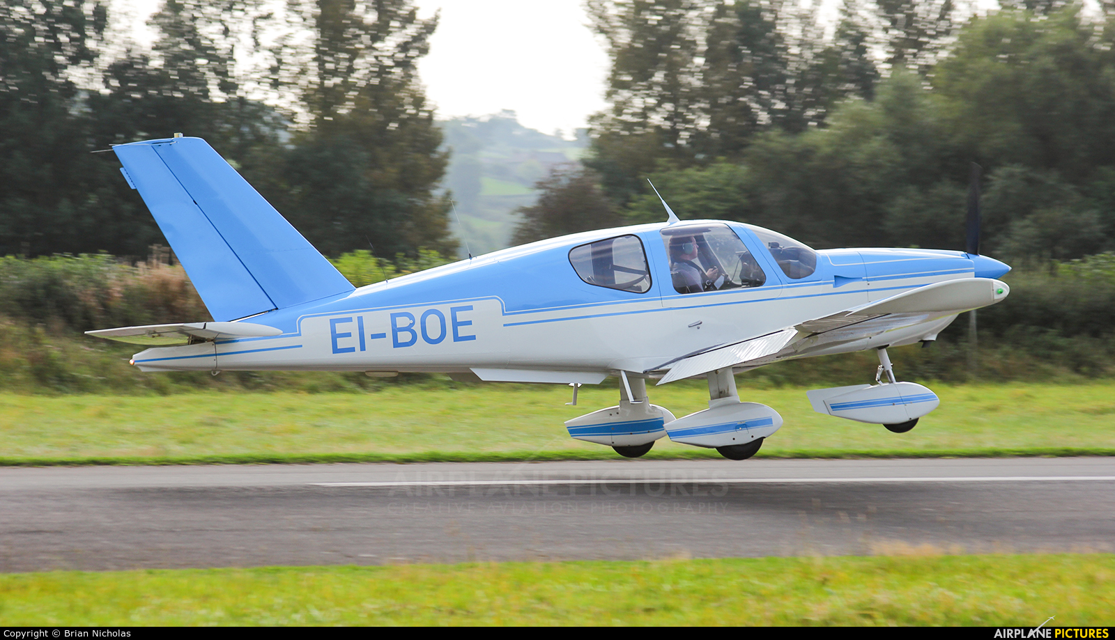 Private EI-BOE aircraft at Welshpool