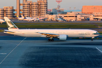 B-KPS - Cathay Pacific Boeing 777-300ER