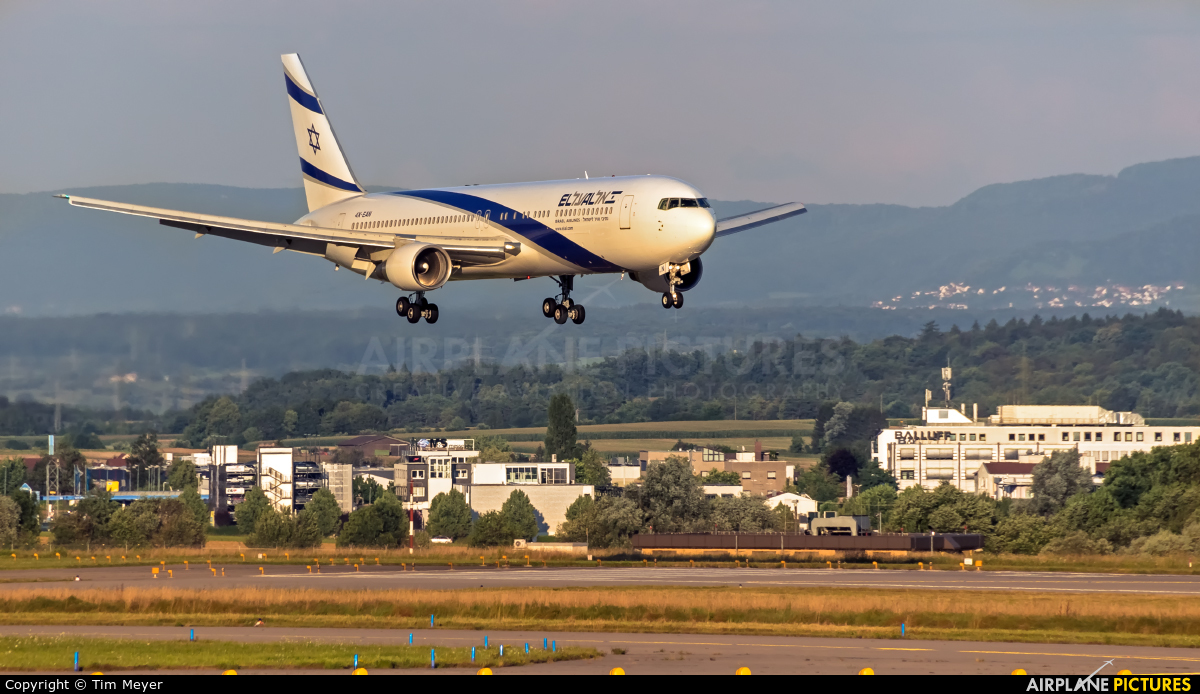El Al Israel Airlines 4X-EAN aircraft at Stuttgart