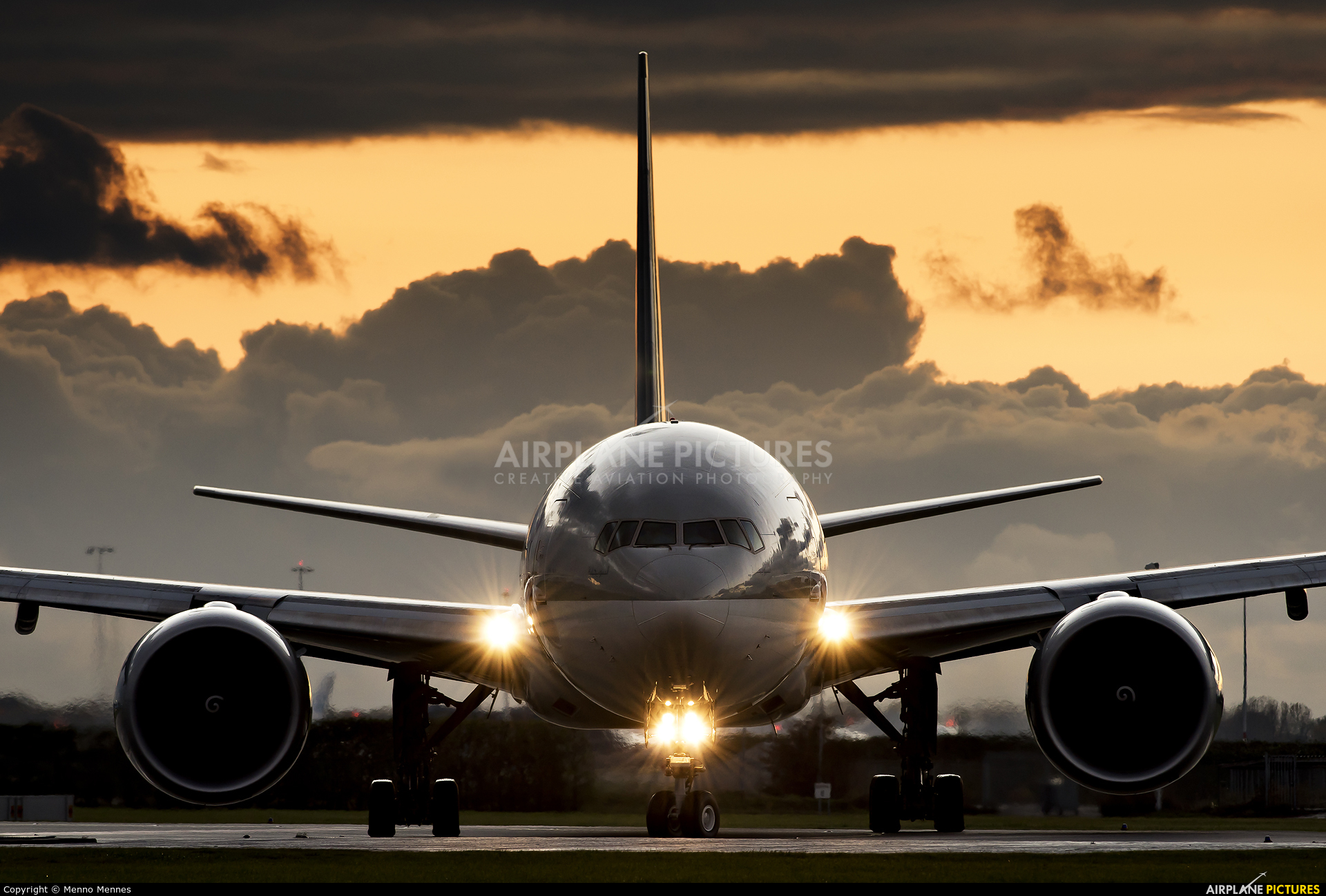 Qatar Airways A7-BAZ aircraft at Amsterdam - Schiphol