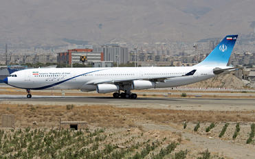 EP-AJA - Iran - Government Airbus A340-300