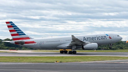 N281AY - American Airlines Airbus A330-200