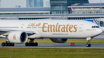 A6-ENV - Emirates Airlines Boeing 777-300ER