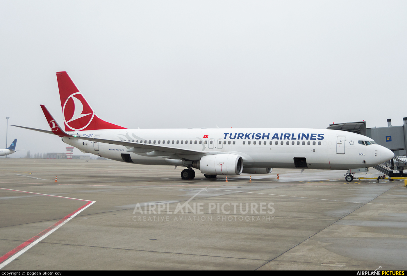 Turkish Airlines TC-JFZ aircraft at Kharkov