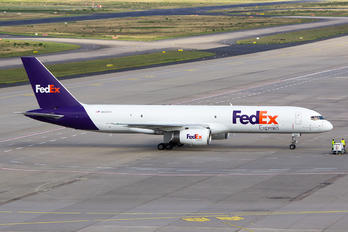 N923FD - FedEx Federal Express Boeing 757-200F
