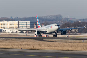 N293AY - American Airlines Airbus A330-200