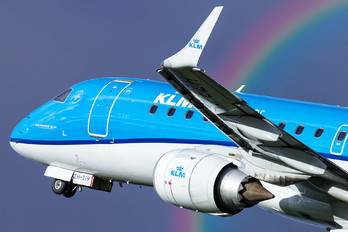 PH-EZH - KLM Cityhopper Embraer ERJ-190 (190-100)