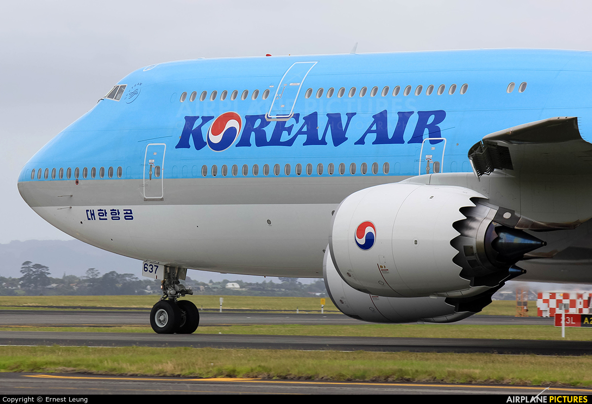 Korean Air HL7637 aircraft at Auckland Intl