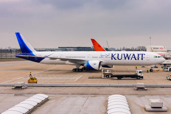 9K-AOC - Kuwait Airways Boeing 777-300ER