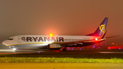 EI-DCX - Ryanair Boeing 737-800