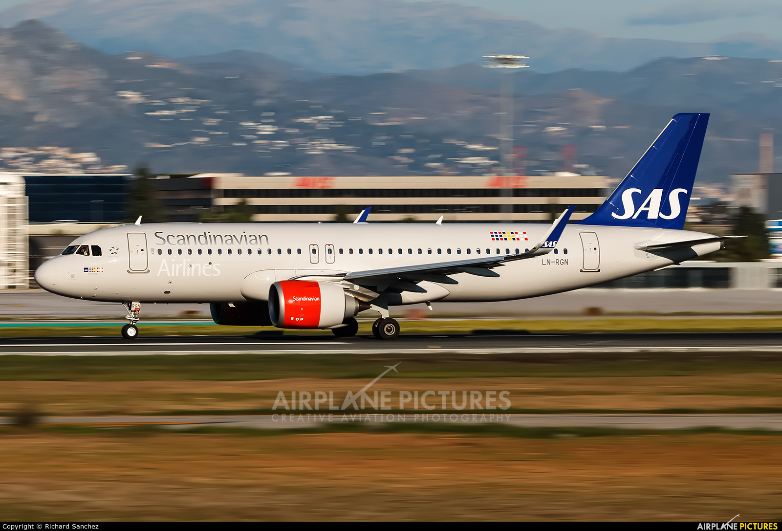 SAS - Scandinavian Airlines LN-RGN aircraft at Málaga