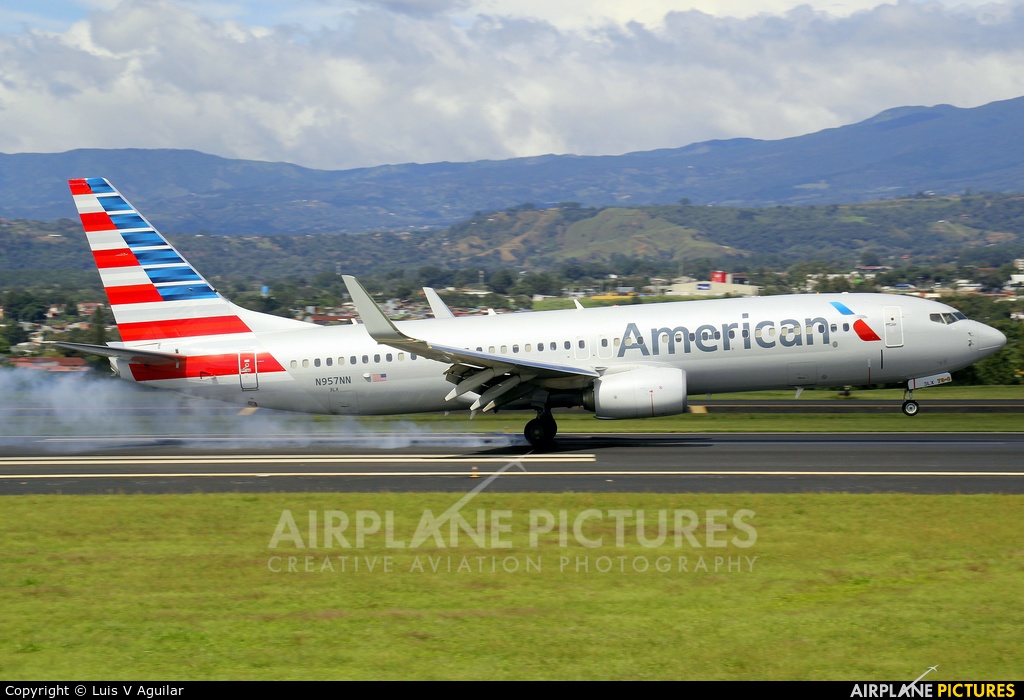 American Airlines N957NN aircraft at San Jose - Juan Santamaría Intl