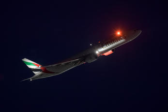 A6-EBK - Emirates Airlines Boeing 777-300ER