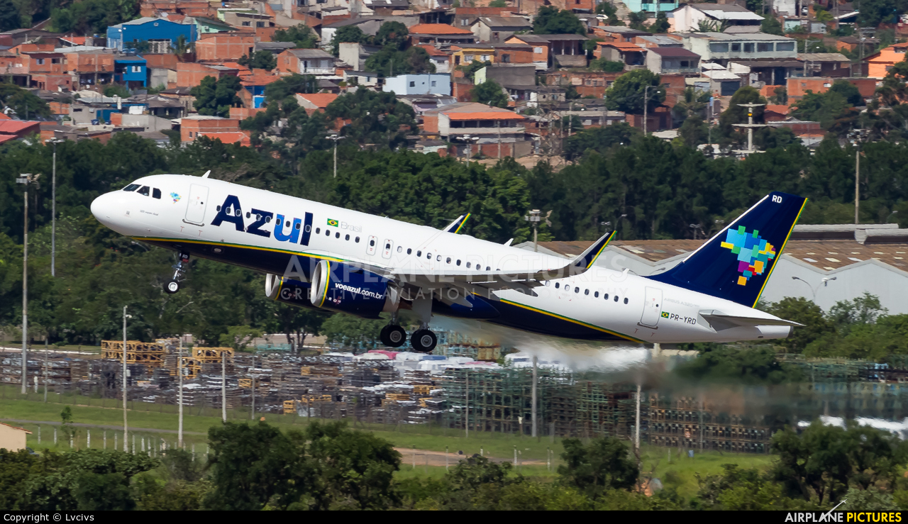 Azul Linhas Aéreas PR-YRD aircraft at Campinas - Viracopos Intl