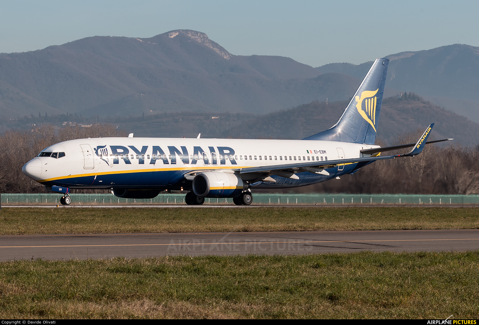 Ryanair EI-EBM aircraft at Bergamo - Orio al Serio