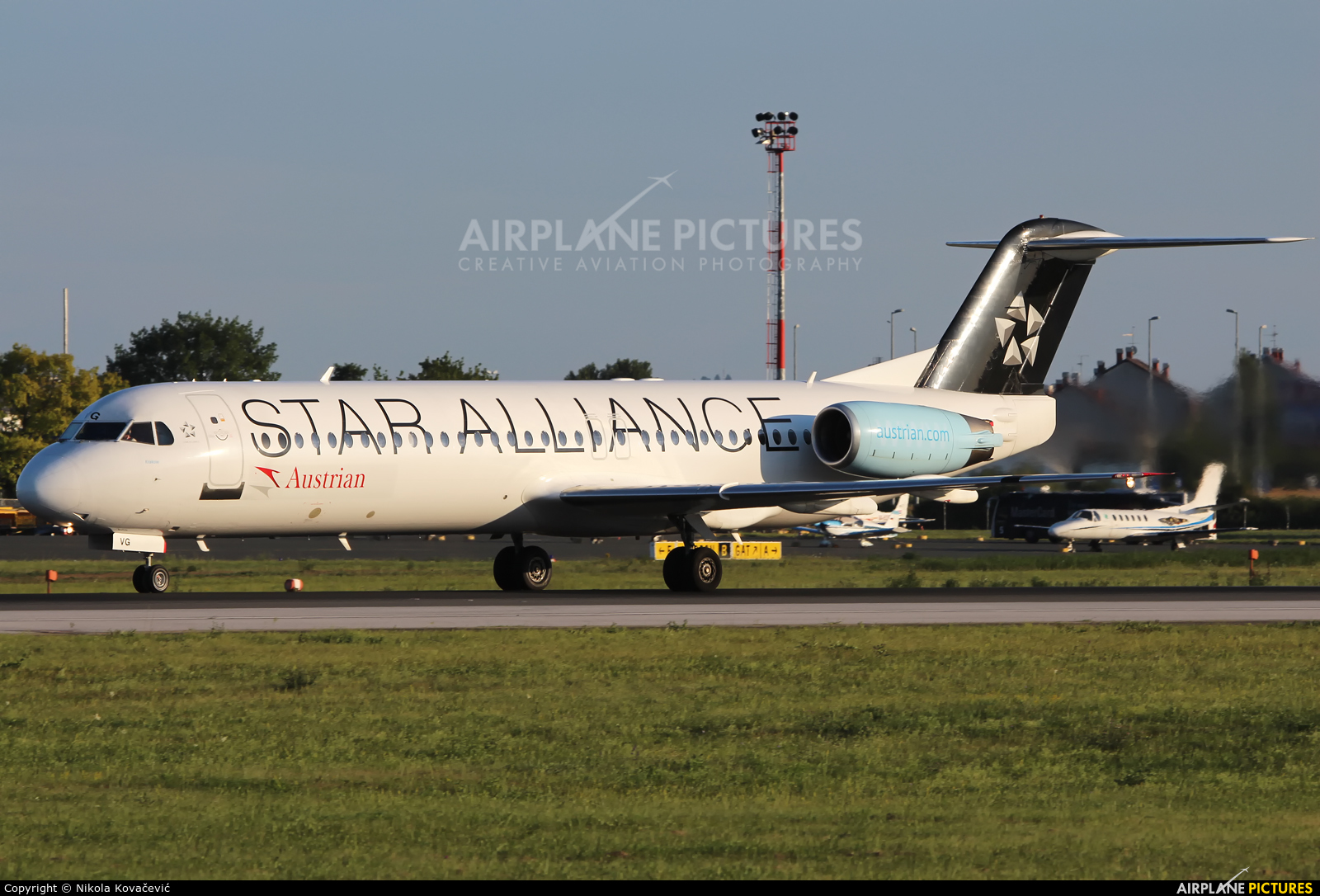 Austrian Airlines/Arrows/Tyrolean OE-LVG aircraft at Zagreb