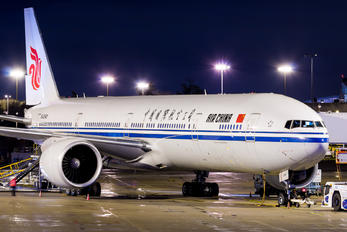 B-2040 - Air China Boeing 777-300ER