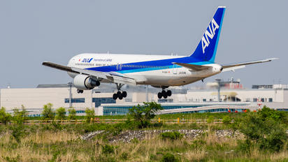 JA604A - ANA - All Nippon Airways Boeing 767-300