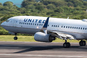United Airlines N11206 image