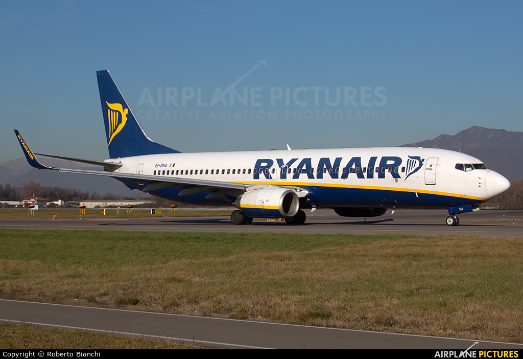 Ryanair EI-DHA aircraft at Bergamo - Orio al Serio