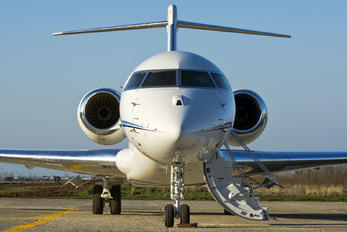 I-PFLY - Albinati Aéronautics Bombardier BD-700 Global 6000