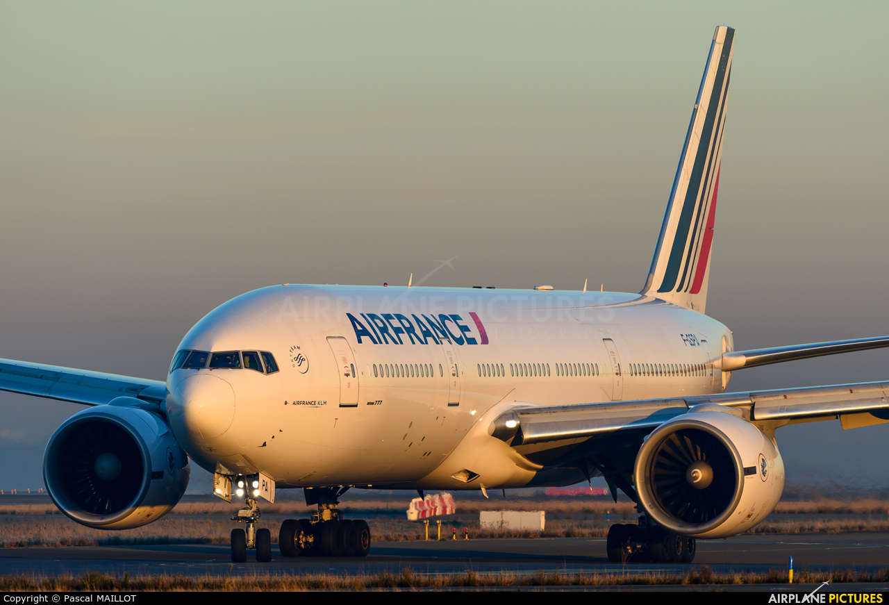 Air France F-GSPA aircraft at Paris - Charles de Gaulle