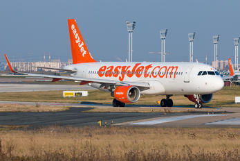 G-EZWJ - easyJet Airbus A320