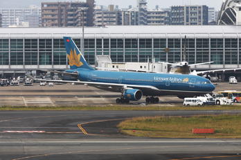 VN-A379 - Vietnam Airlines Airbus A330-200