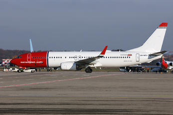 LN-NGV - Norwegian Air Shuttle Boeing 737-800
