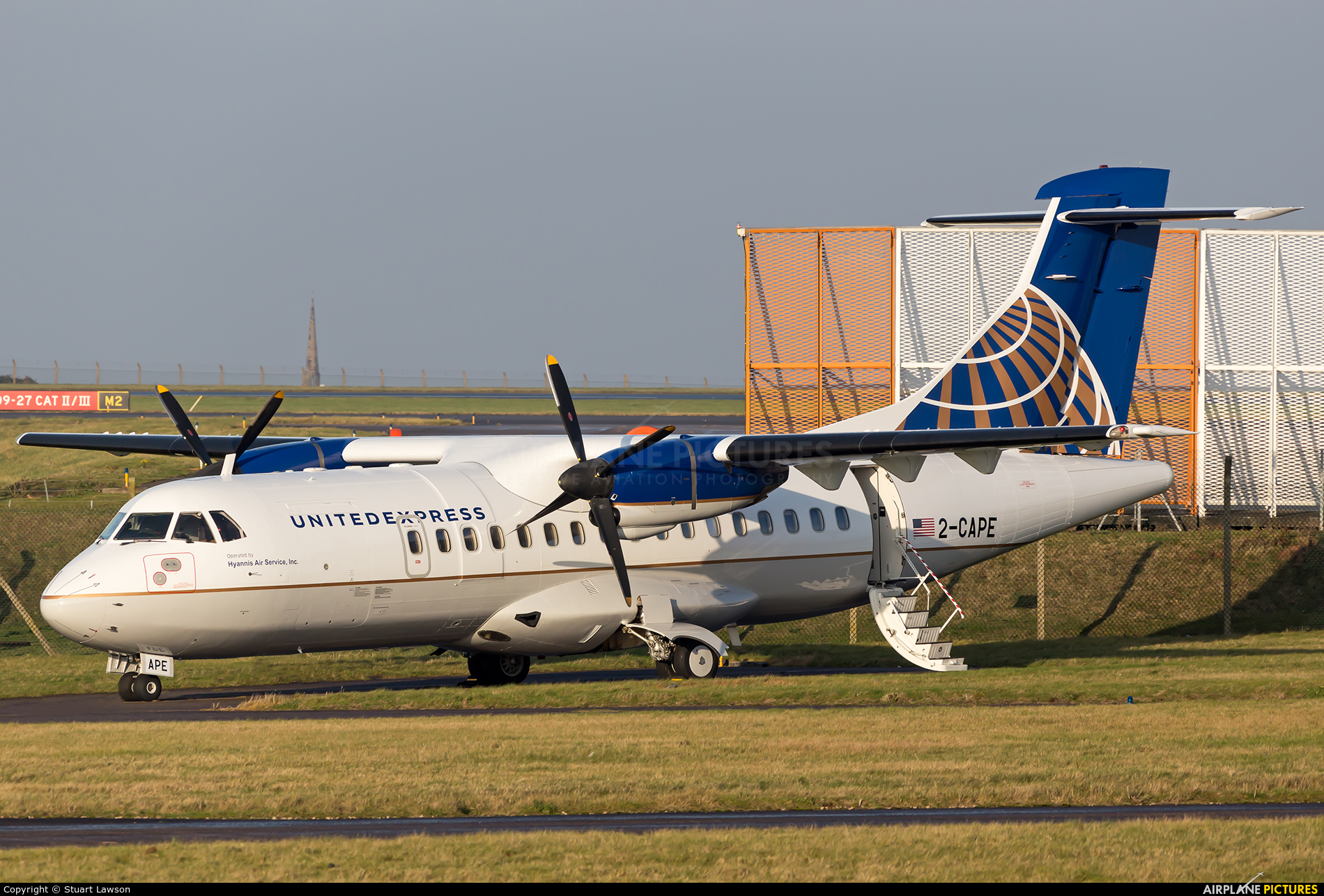 United Express N45838 aircraft at East Midlands
