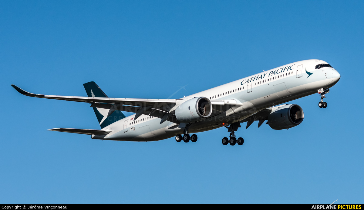 Cathay Pacific F-WZFB aircraft at Toulouse - Blagnac