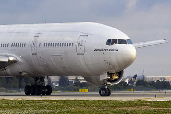 2-RLAK - Emirates Airlines Boeing 777-200ER