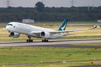 B-LRC - Cathay Pacific Airbus A350-900