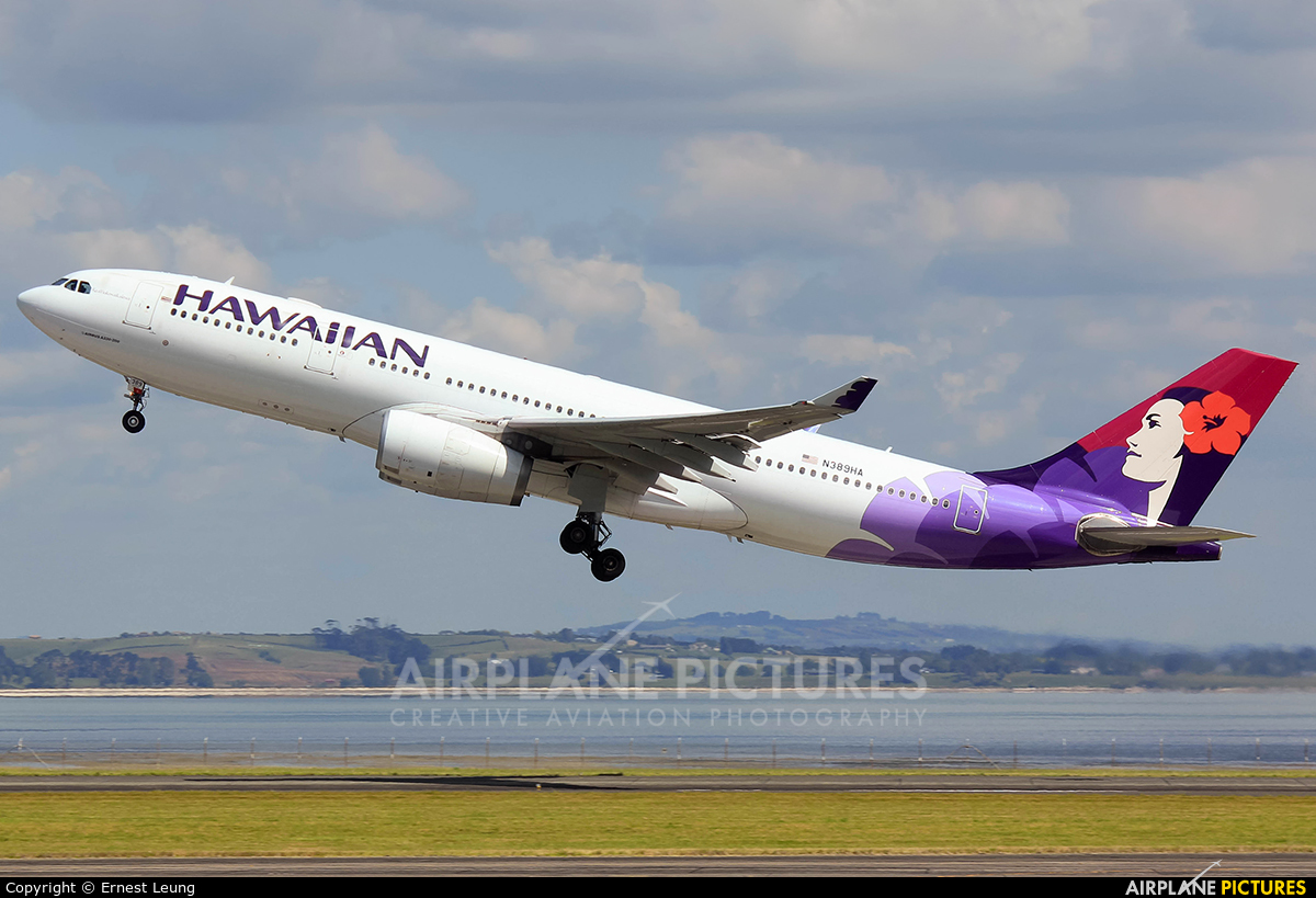 Hawaiian Airlines N389HA aircraft at Auckland Intl