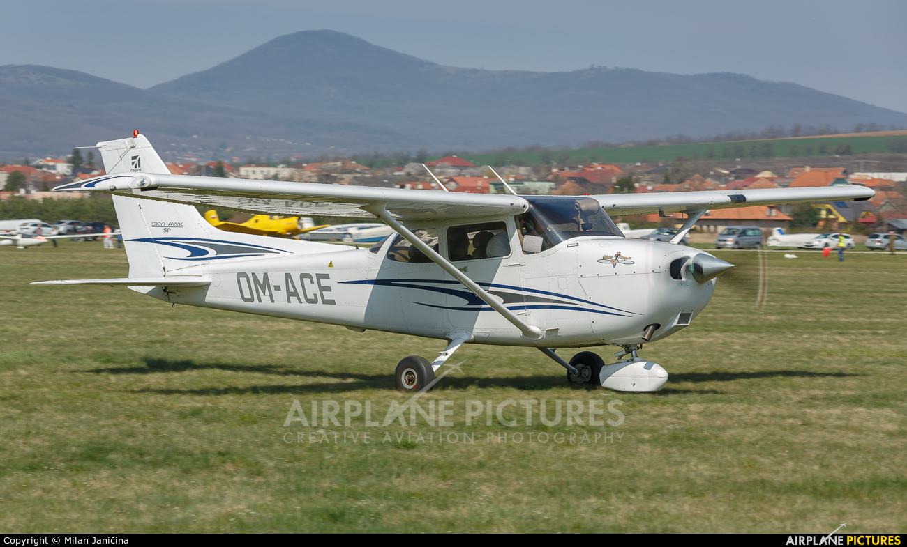 Private OM-ACE aircraft at Nitra