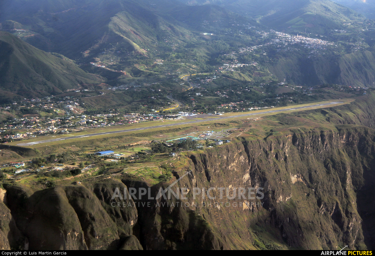- Airport Overview - aircraft at Pasto - Antonio Nariño Airport