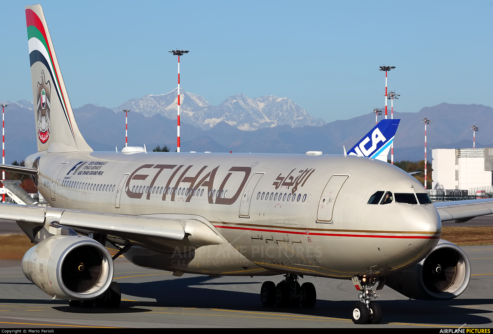 Etihad Airways A6-EYJ aircraft at Milan - Malpensa