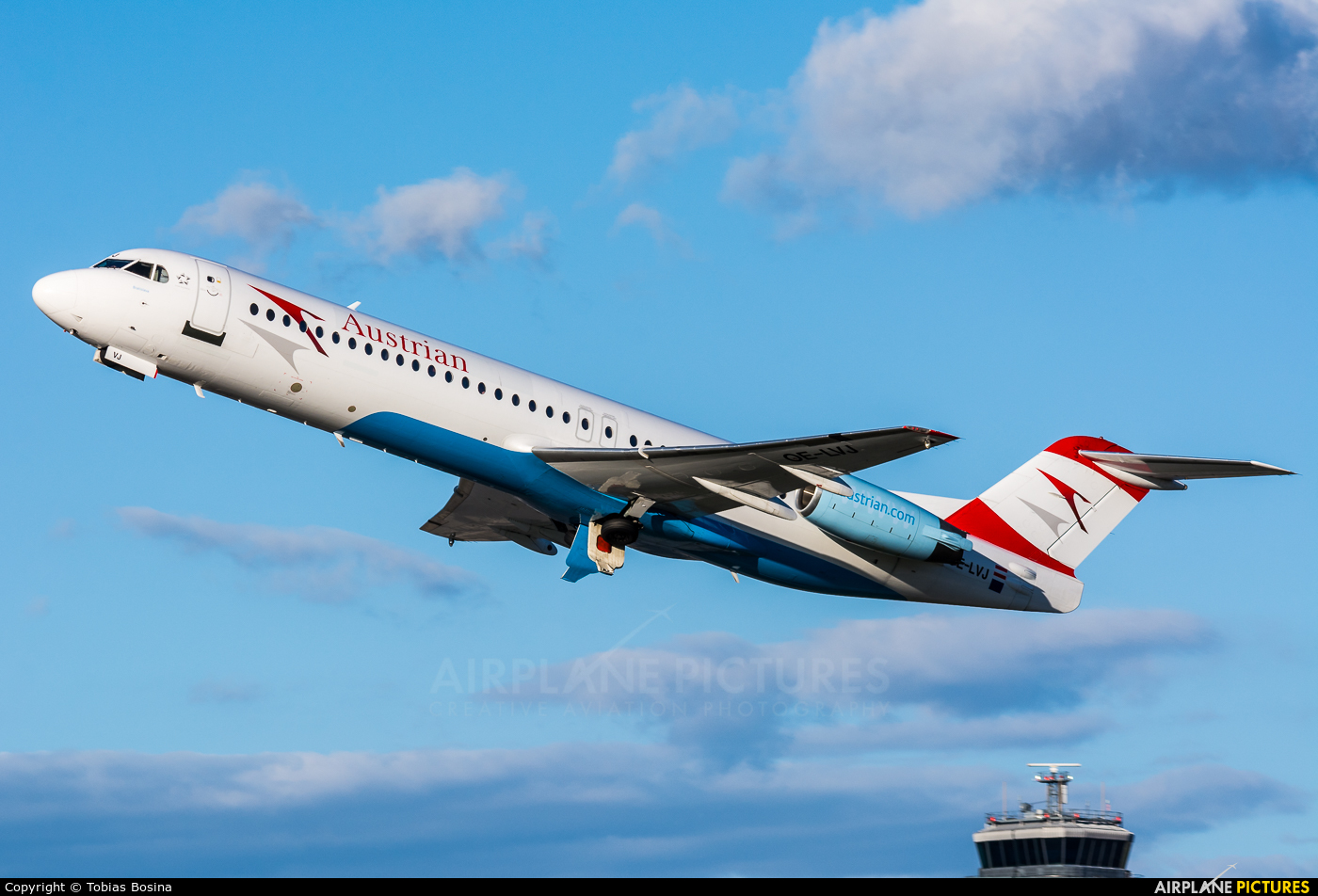 Austrian Airlines/Arrows/Tyrolean OE-LVJ aircraft at Vienna - Schwechat