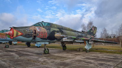 3911 - Poland - Air Force Sukhoi Su-22M-4