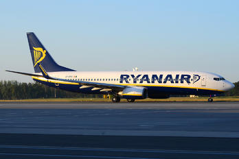 EI-DYX - Ryanair Boeing 737-800