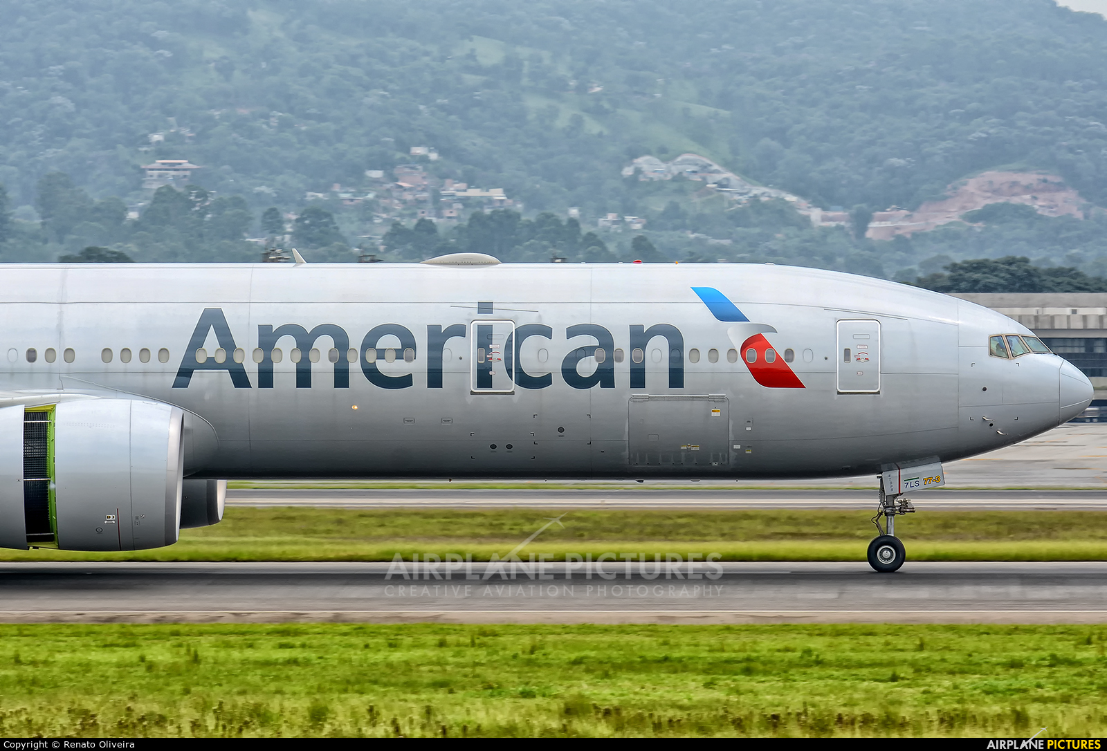 American Airlines N732AN aircraft at São Paulo - Guarulhos