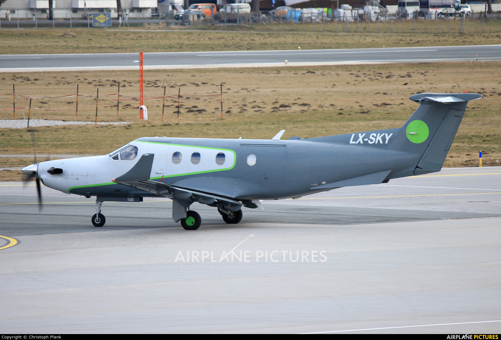 Private LX-SKY aircraft at Innsbruck