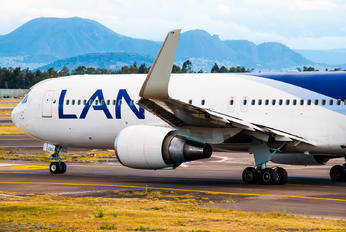 CC-CXL - LAN Airlines Boeing 767-300ER