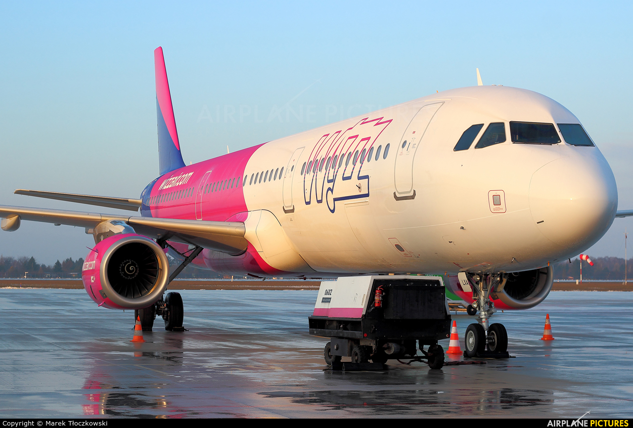 Wizz Air HA-LXA aircraft at Warsaw - Frederic Chopin