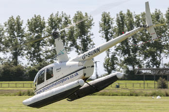 G-SUNN - Private Robinson R44 Clipper