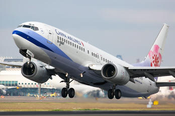 B-18607 - China Airlines Boeing 737-800