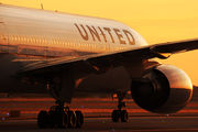 N781UA - United Airlines Boeing 777-200 aircraft