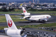 JAL - Japan Airlines JA8542 image