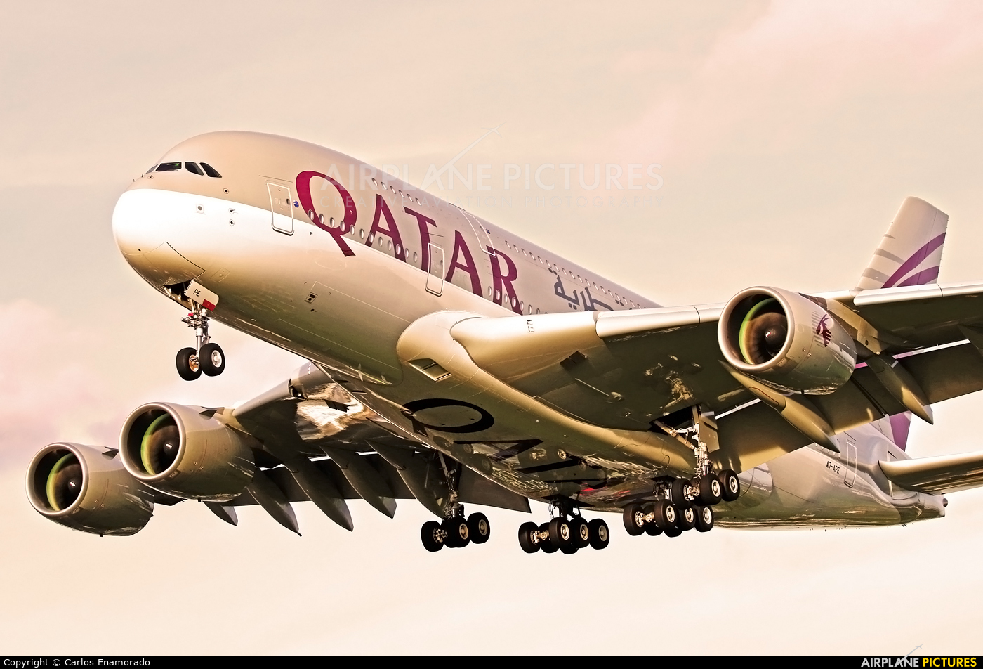 Qatar Airways A7-APE aircraft at London - Heathrow
