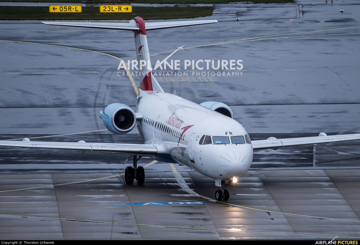 Austrian Airlines/Arrows/Tyrolean OE-LFR aircraft at Düsseldorf